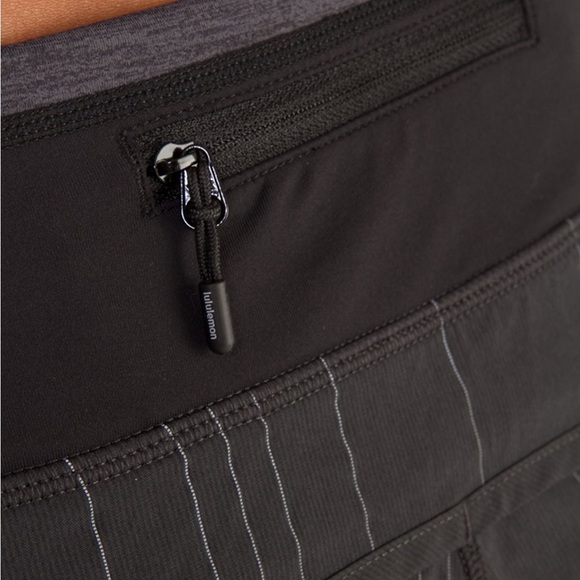 lululemon athletica Women's Turbo Run Short *Reflective - Picture 5 of 9